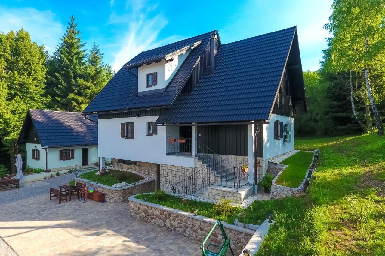 B&B Lady Of The Lake Jezerce Exteriör bild