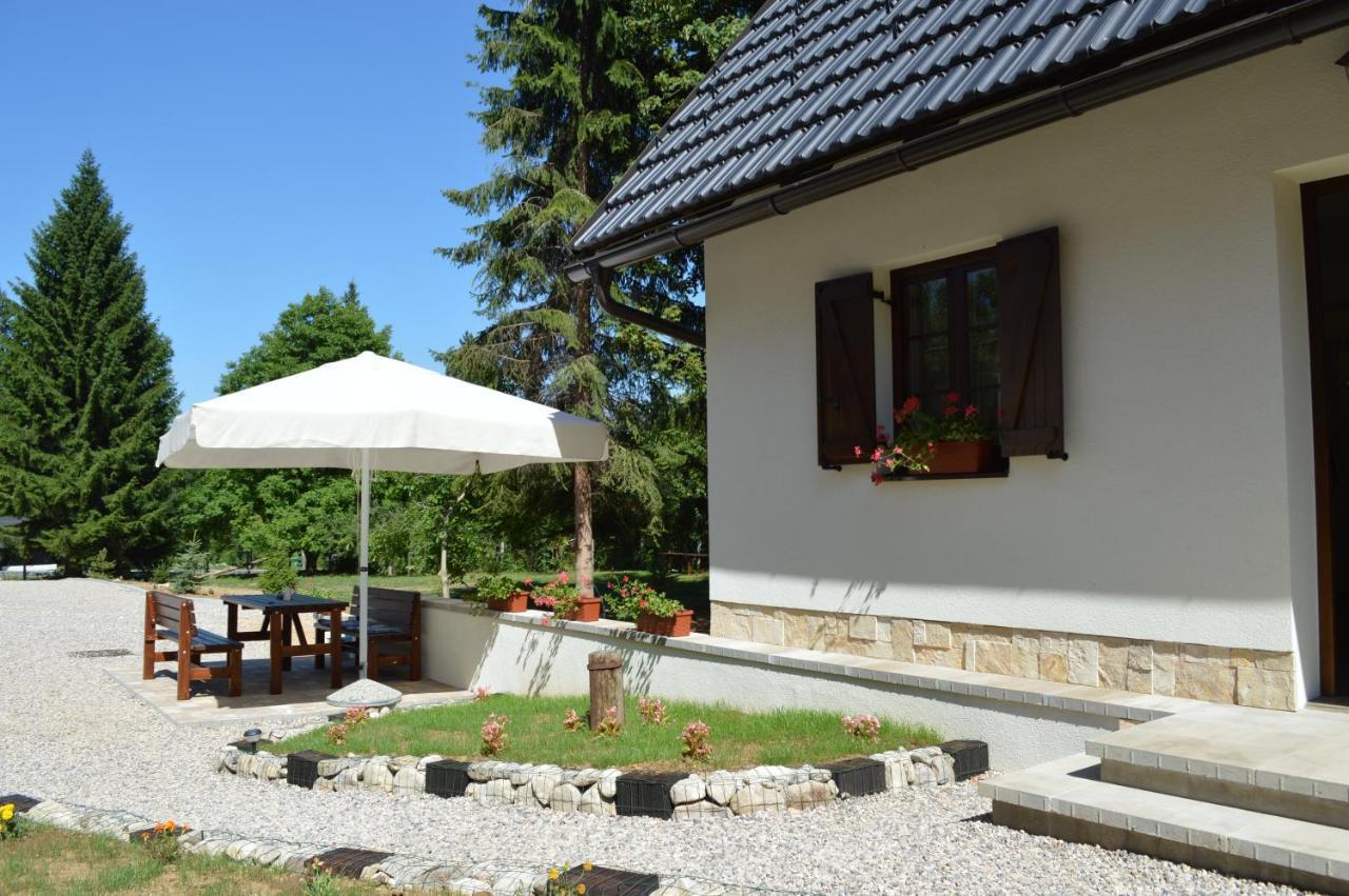 B&B Lady Of The Lake Jezerce Exteriör bild